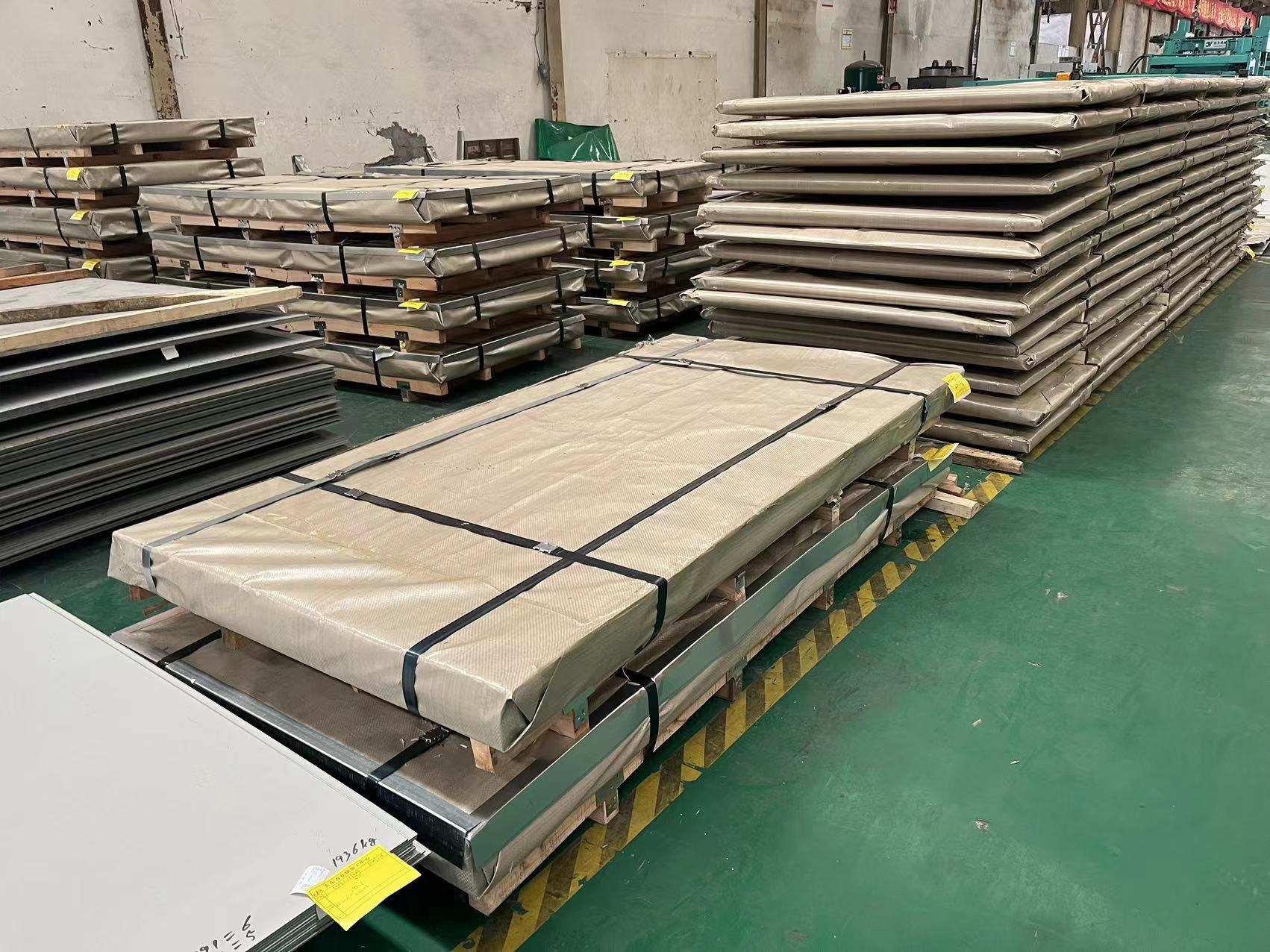 최신 회사 사례 싱가포르 제조용 스테인리스강 판재 및 코일